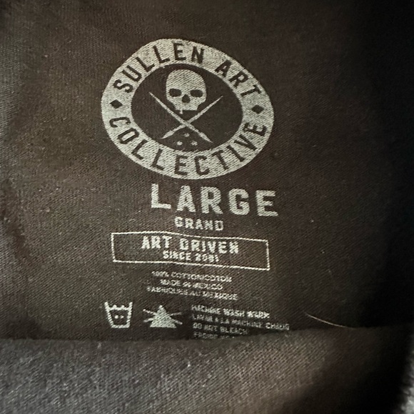 Size L. Sullen Art shirt from Buckle - Picture 3 of 3